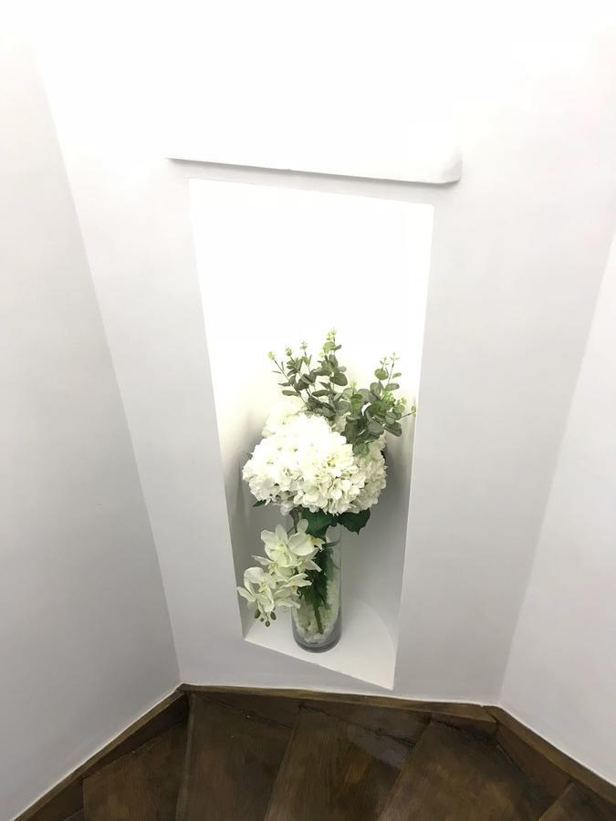 Metropole Apartments Invilla Old City ブカレスト エクステリア 写真