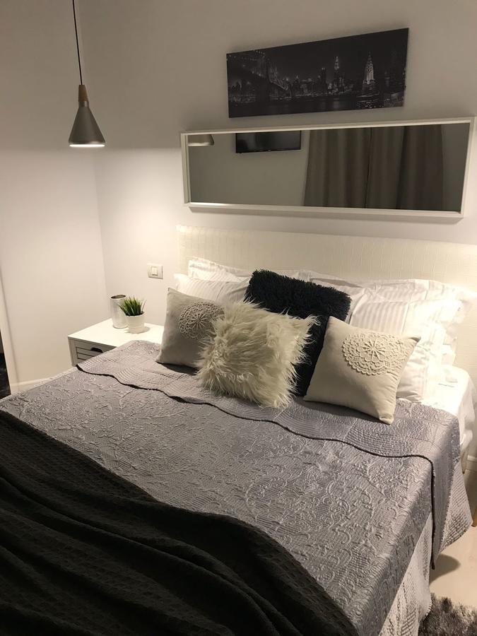 Metropole Apartments Invilla Old City ブカレスト エクステリア 写真