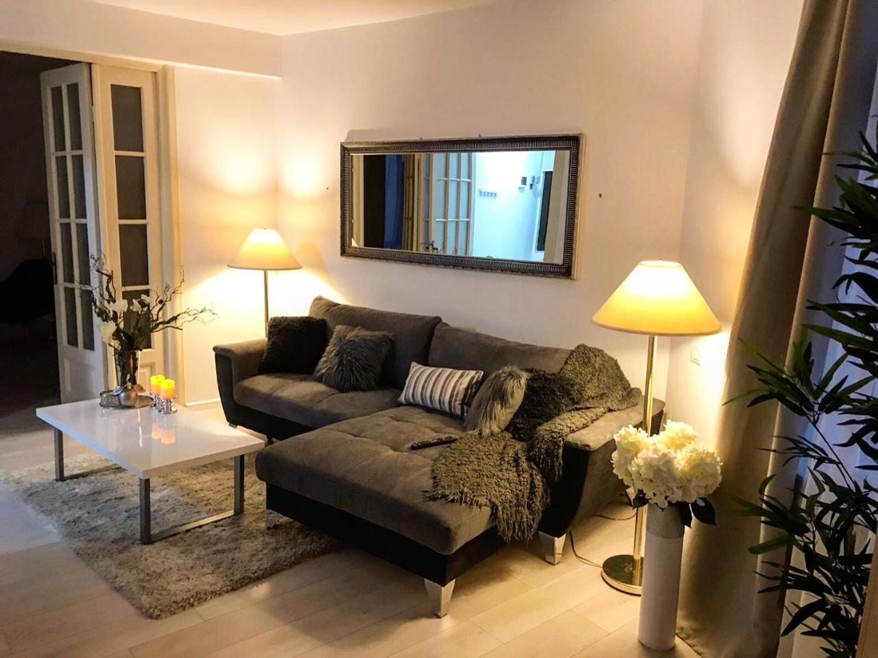 Metropole Apartments Invilla Old City ブカレスト エクステリア 写真
