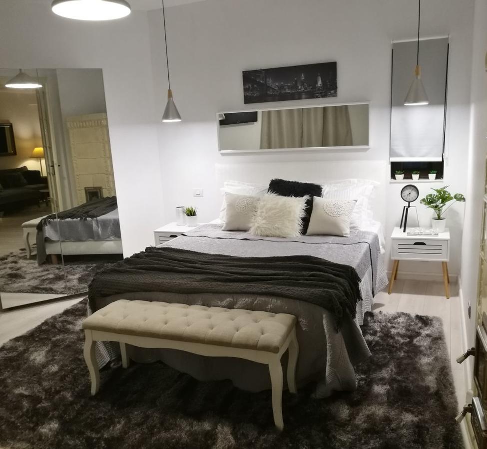 Metropole Apartments Invilla Old City ブカレスト エクステリア 写真