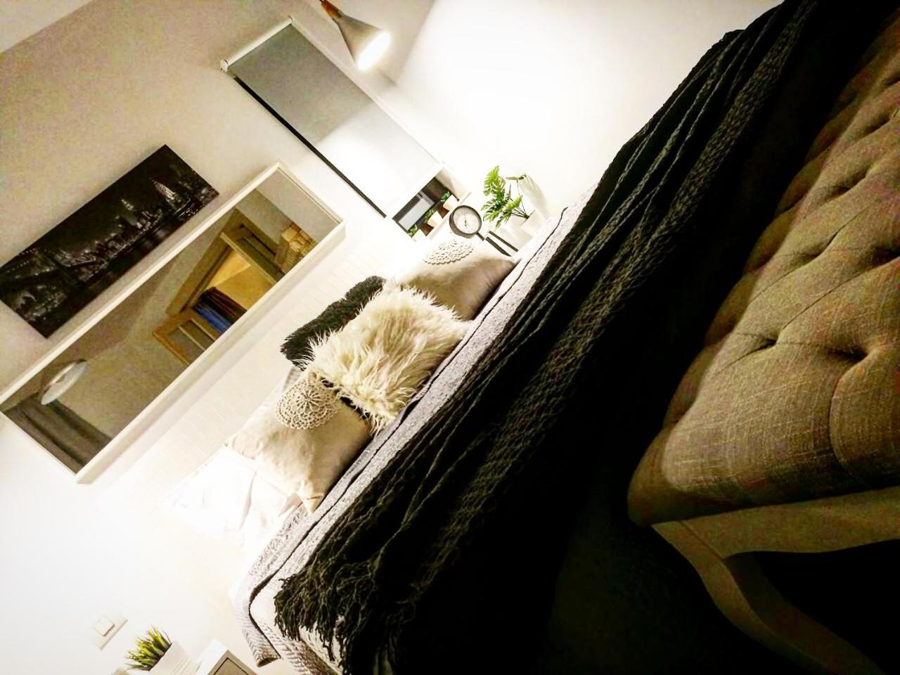 Metropole Apartments Invilla Old City ブカレスト エクステリア 写真