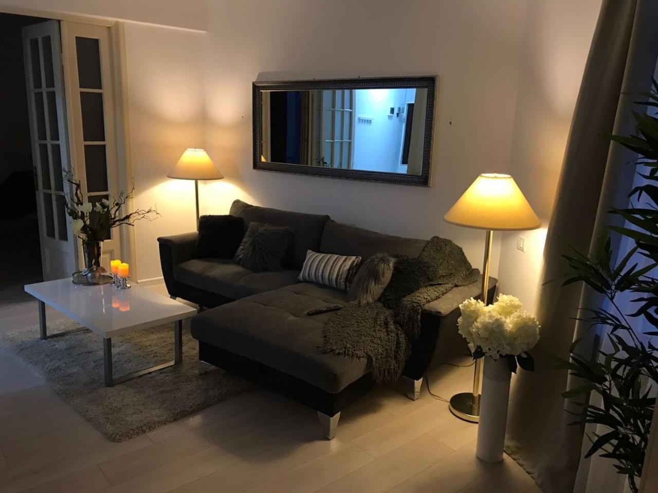 Metropole Apartments Invilla Old City ブカレスト エクステリア 写真